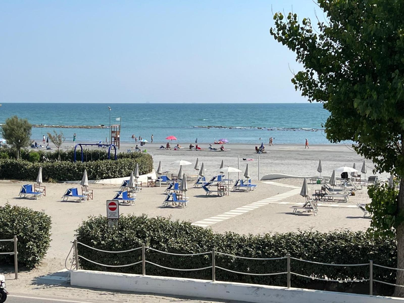 Hotel Stella - Casa Per Ferie à Bellaria-Igea Marina Extérieur photo