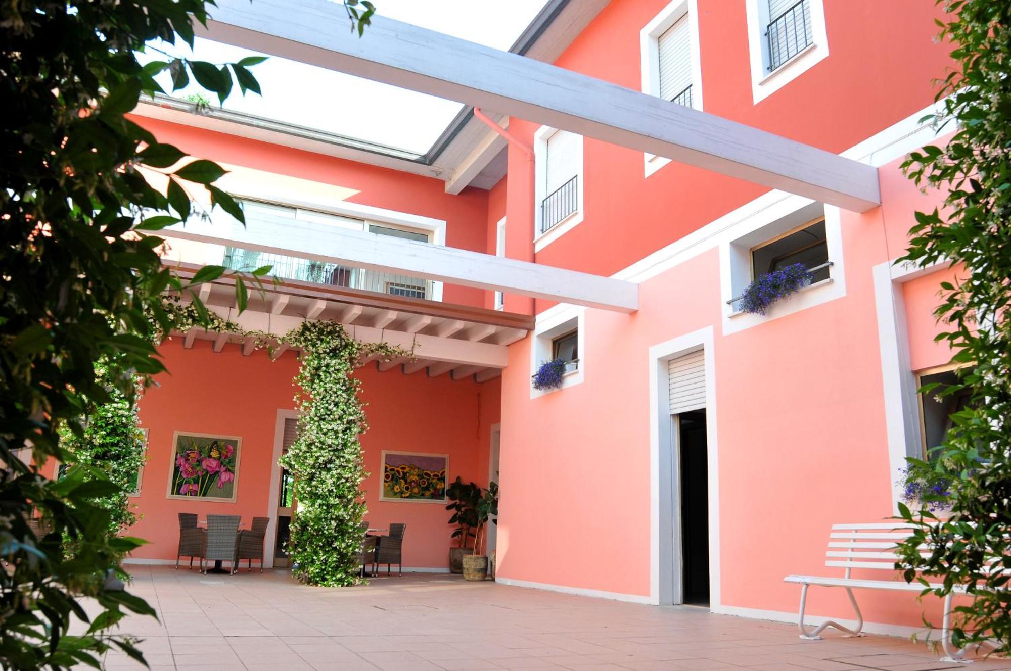 Hotel Stella - Casa Per Ferie à Bellaria-Igea Marina Extérieur photo